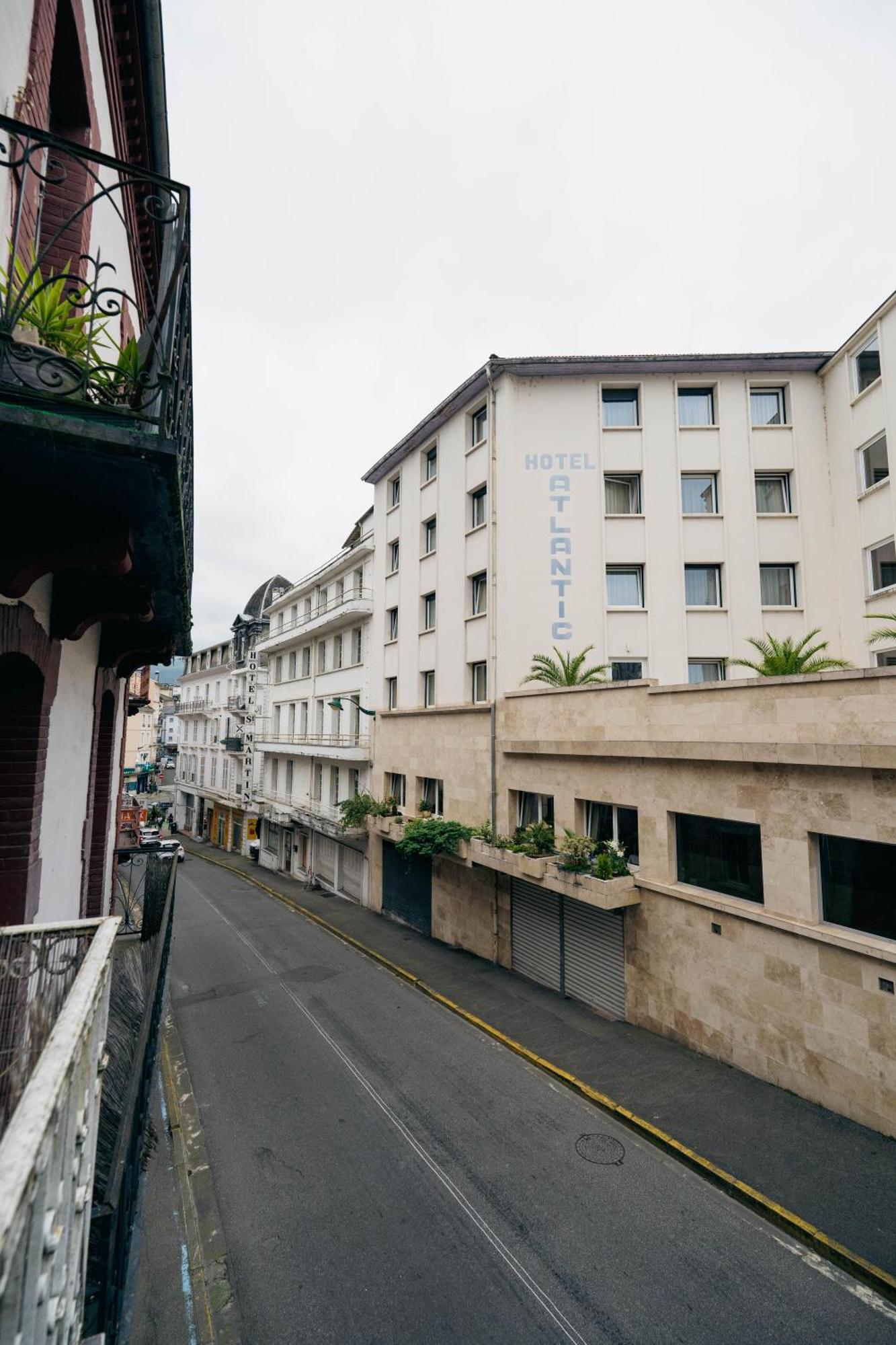Le Sejour Cine-Proche Du Centre-Wifi-Parking Apartment Lourdes Exterior foto